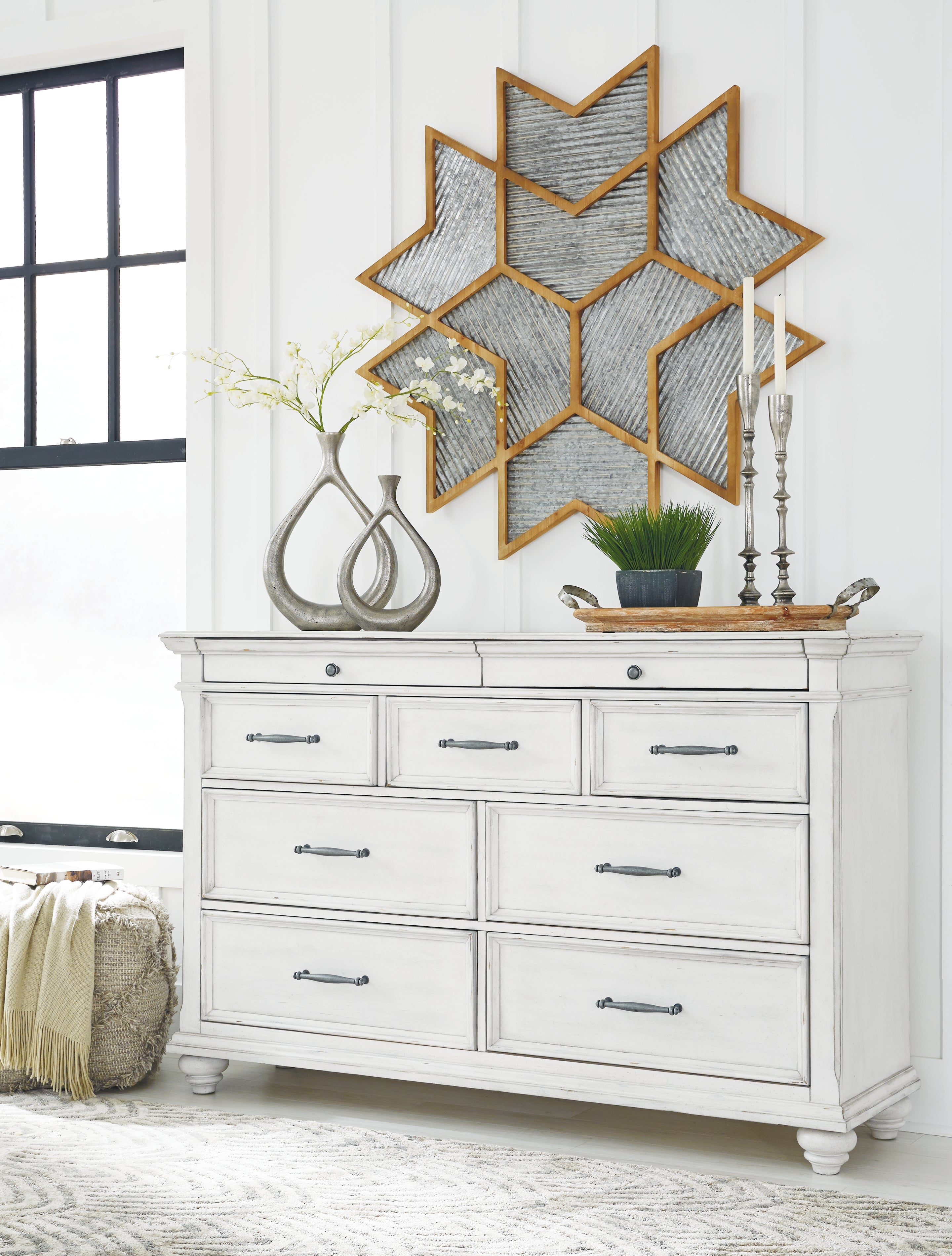 3 Brothers Decor - Ashley Furniture - Kanwyn Bedroom - Dresser / Whitewash - B777-31