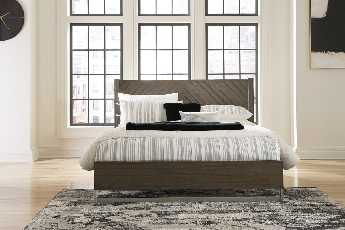 3 Brothers Decor - Ashley Furniture - Arkenton Bedroom - California King Panel Bed / Grayish Brown - B786B5