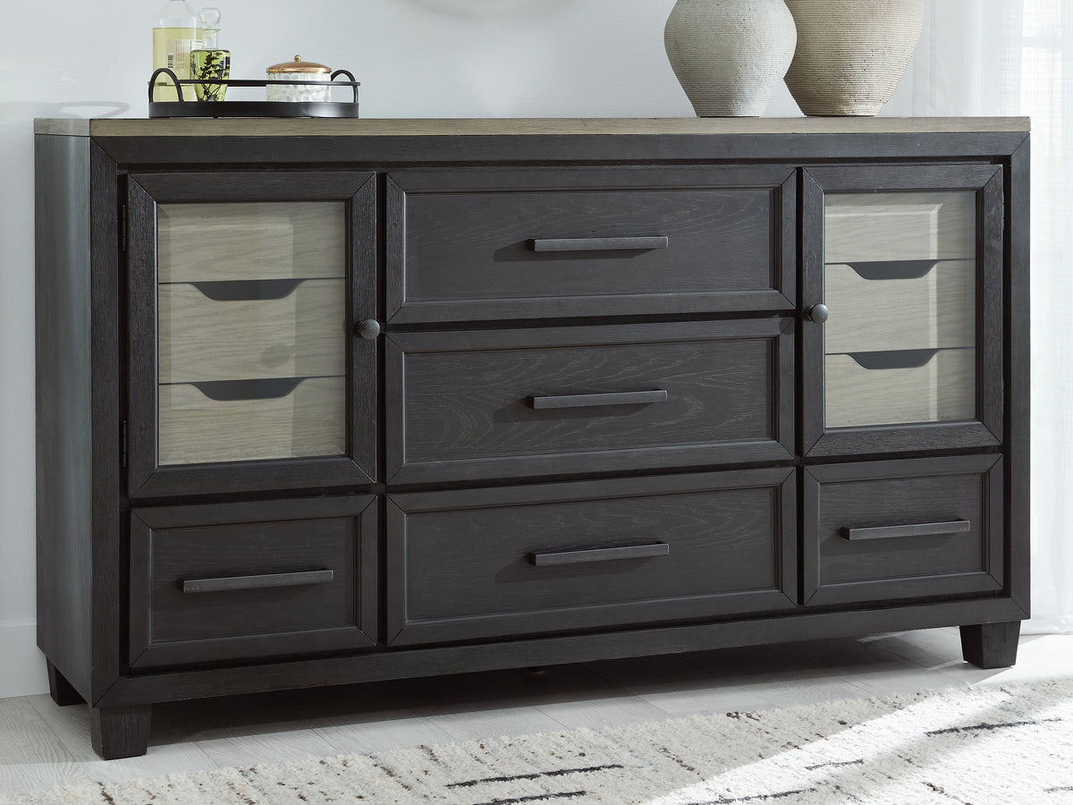 3 Brothers Decor - Ashley Furniture - Foyland Bedroom - Dresser / Black/Brown - B989-31