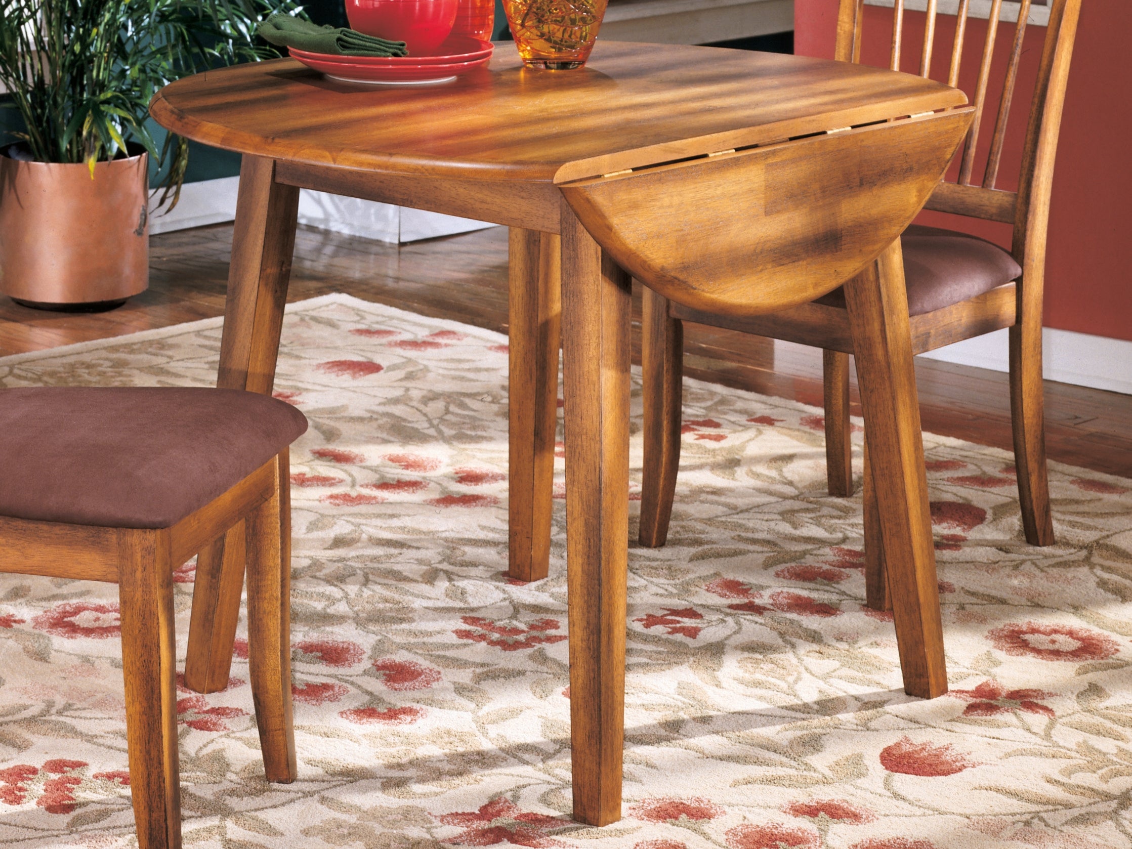 3 Brothers Decor - Ashley Furniture - Berringer Dining Room - Round DRM Drop Leaf Table / Rustic Brown - D199-15