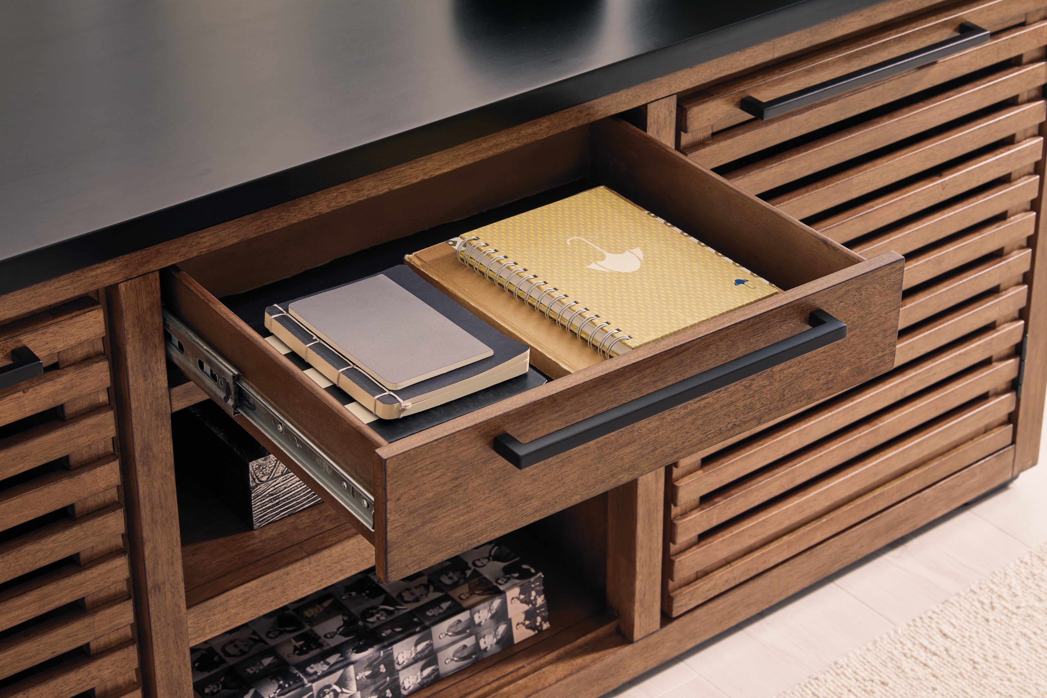 Kallari Office Desk
