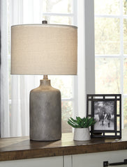 3 Brothers Decor - Ashley Furniture - Linus Lighting - Ceramic Table Lamp (1/CN) / Antique Black - L117964