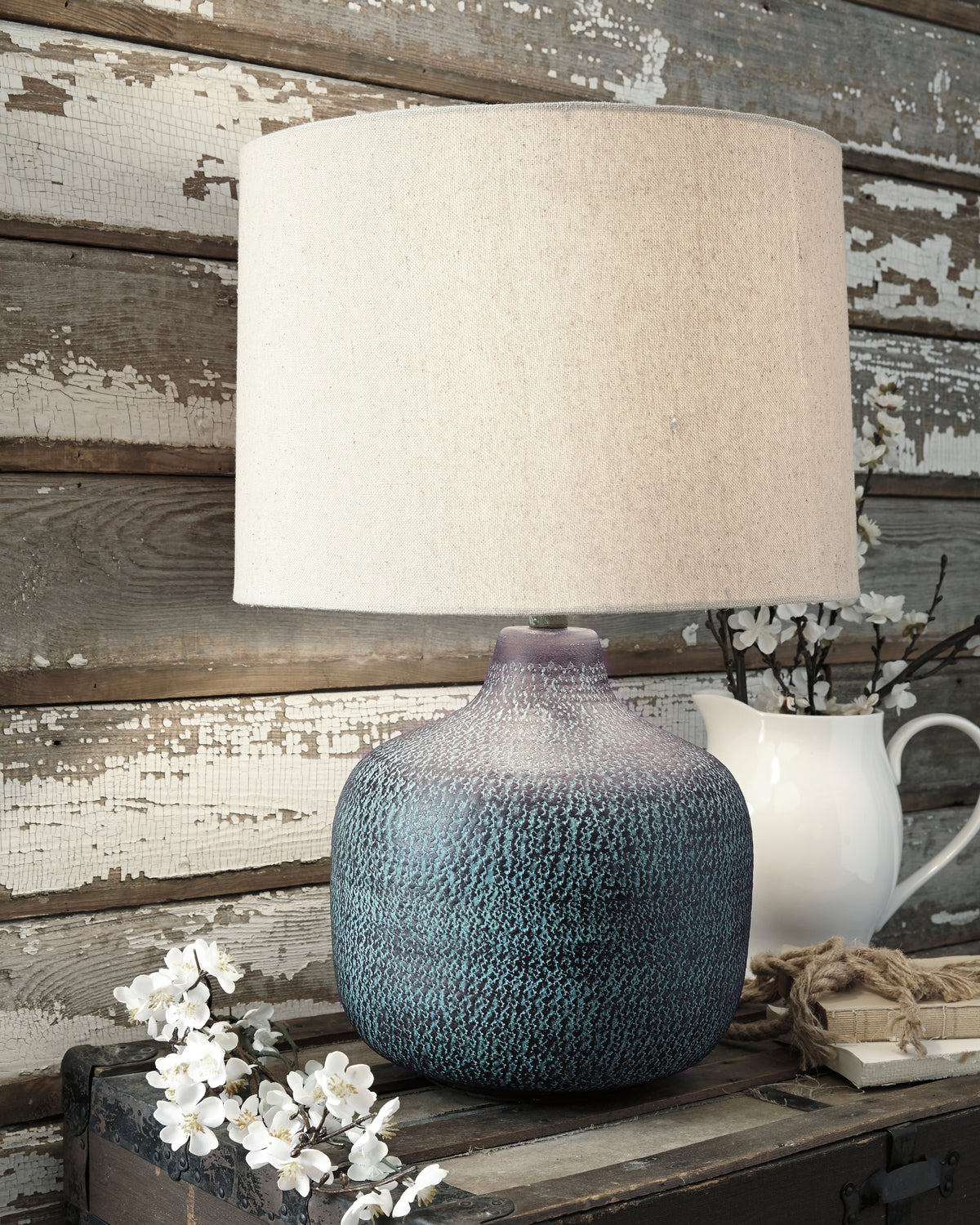 3 Brothers Decor - Ashley Furniture - Malthace Lighting - Metal Table Lamp (1/CN) / Patina - L207304