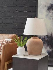 3 Brothers Decor - Ashley Furniture - Scantor Lighting - Table Lamp (Set of 2) / Rust - L207464X2