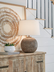3 Brothers Decor - Ashley Furniture - Neavesboro Lighting - 2-Piece Lamp Set / Antique Brown/White - L207484X2