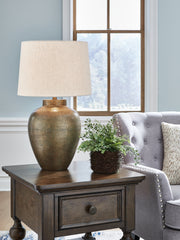 3 Brothers Decor - Ashley Furniture - Madney Lighting - 2-Piece Lamp Set / Antique Gold Finish - L207494X2
