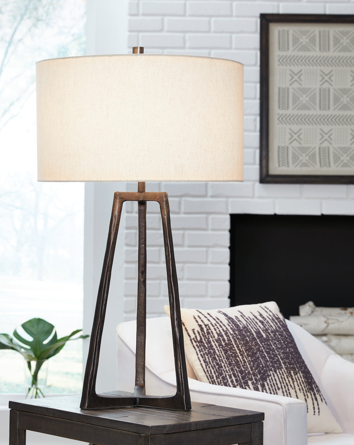 3 Brothers Decor - Ashley Furniture - Ryandale Lighting - Metal Table Lamp (1/CN) / Antique Black - L208344