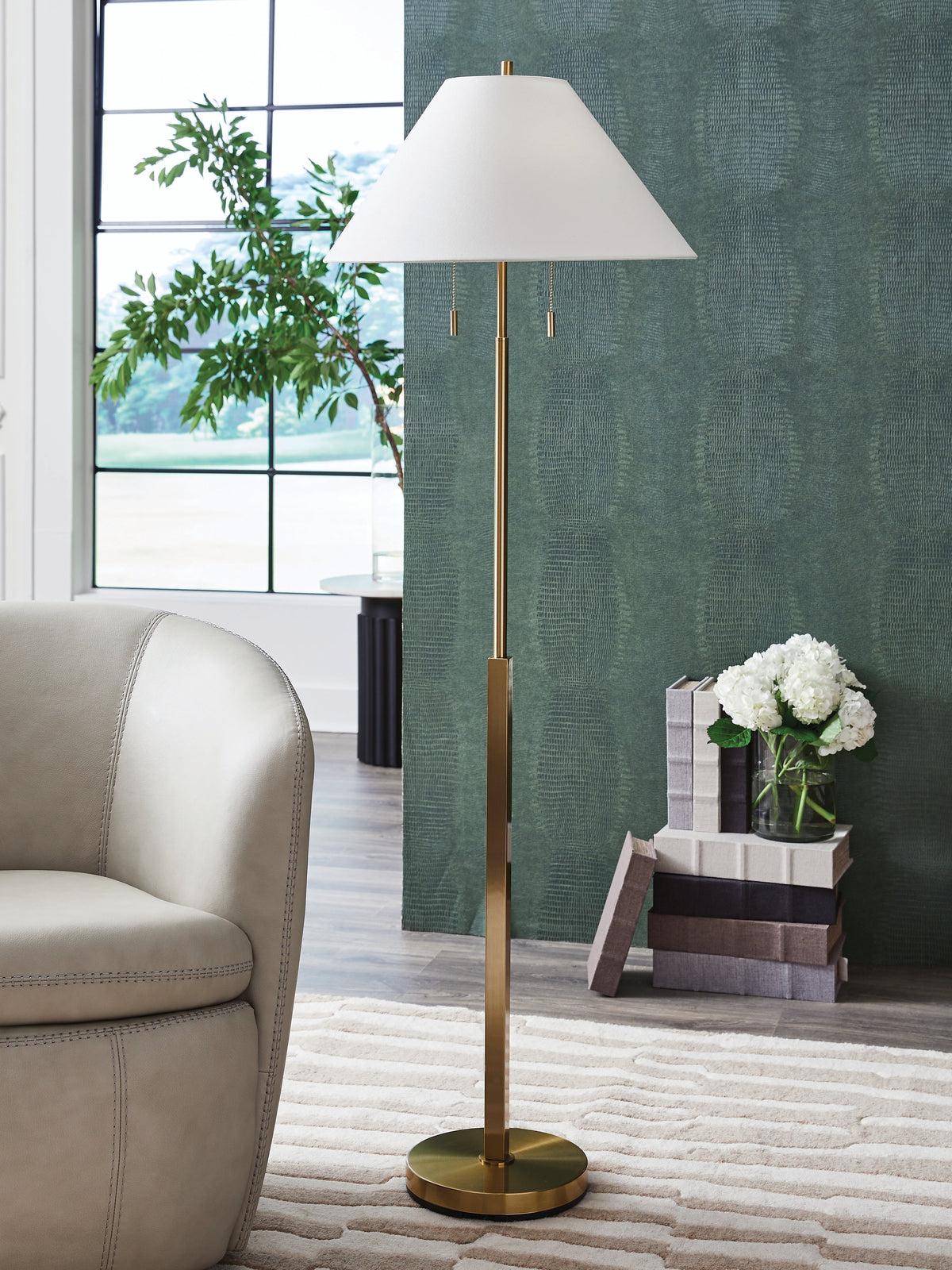 3 Brothers Decor - Ashley Furniture - Haigwood Lighting - Metal Floor Lamp (1/CN) / Gold Finish - L208471
