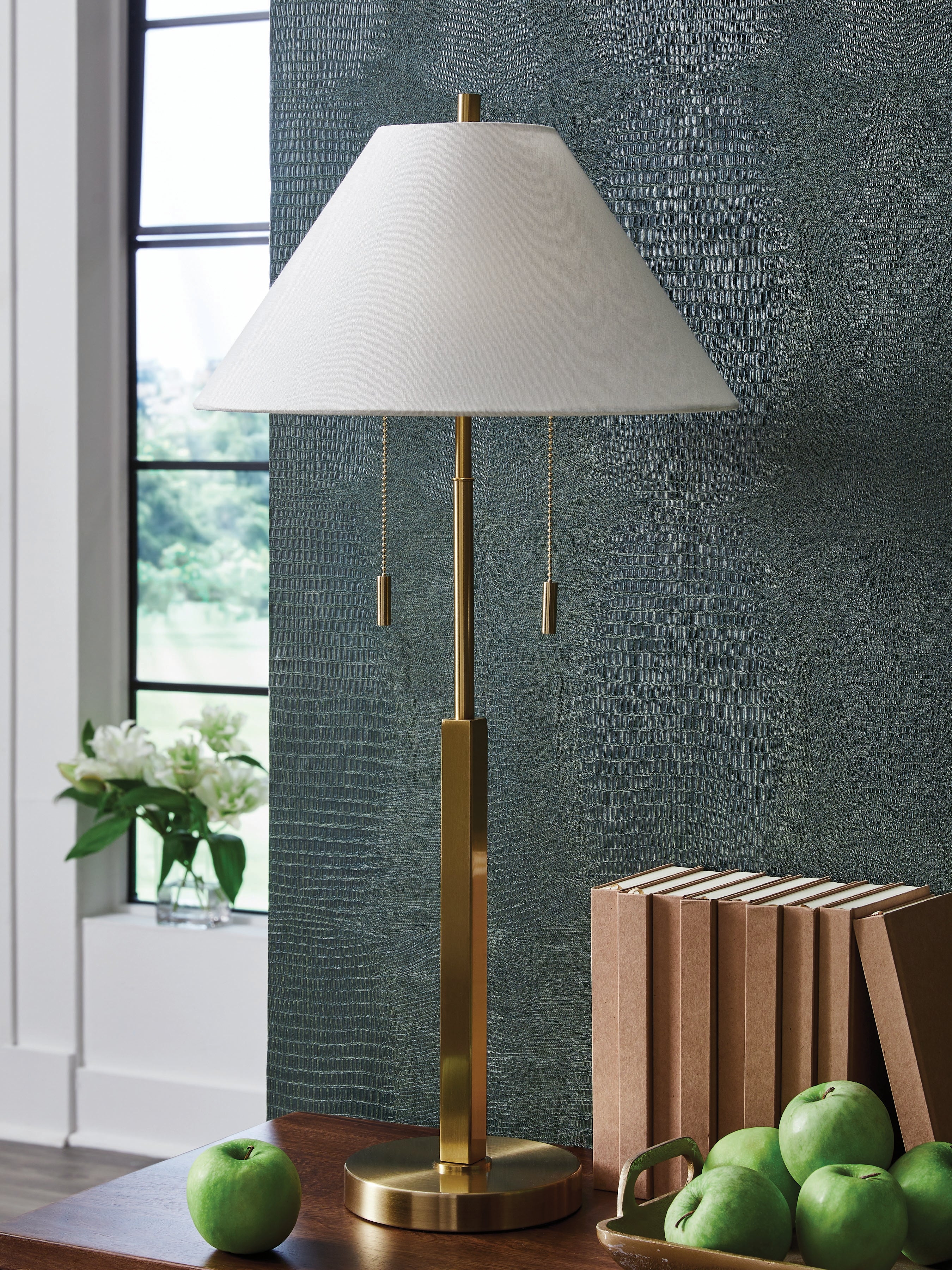 3 Brothers Decor - Ashley Furniture - Haigwood Lighting - Metal Table Lamp (1/CN) / Gold Finish - L208474