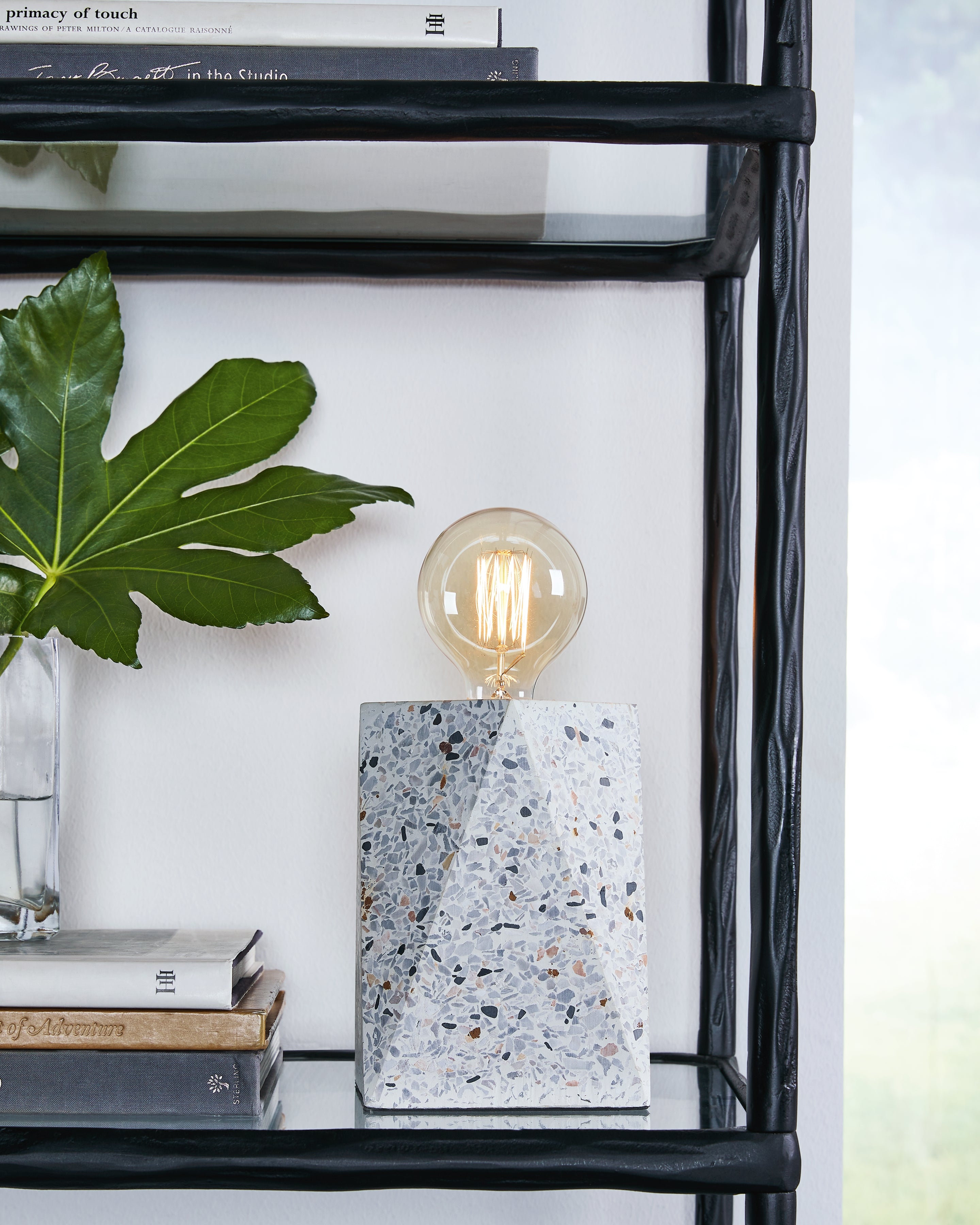 3 Brothers Decor - Ashley Furniture - Maywick Lighting - Concrete Table Lamp (1/CN) / White - L235673
