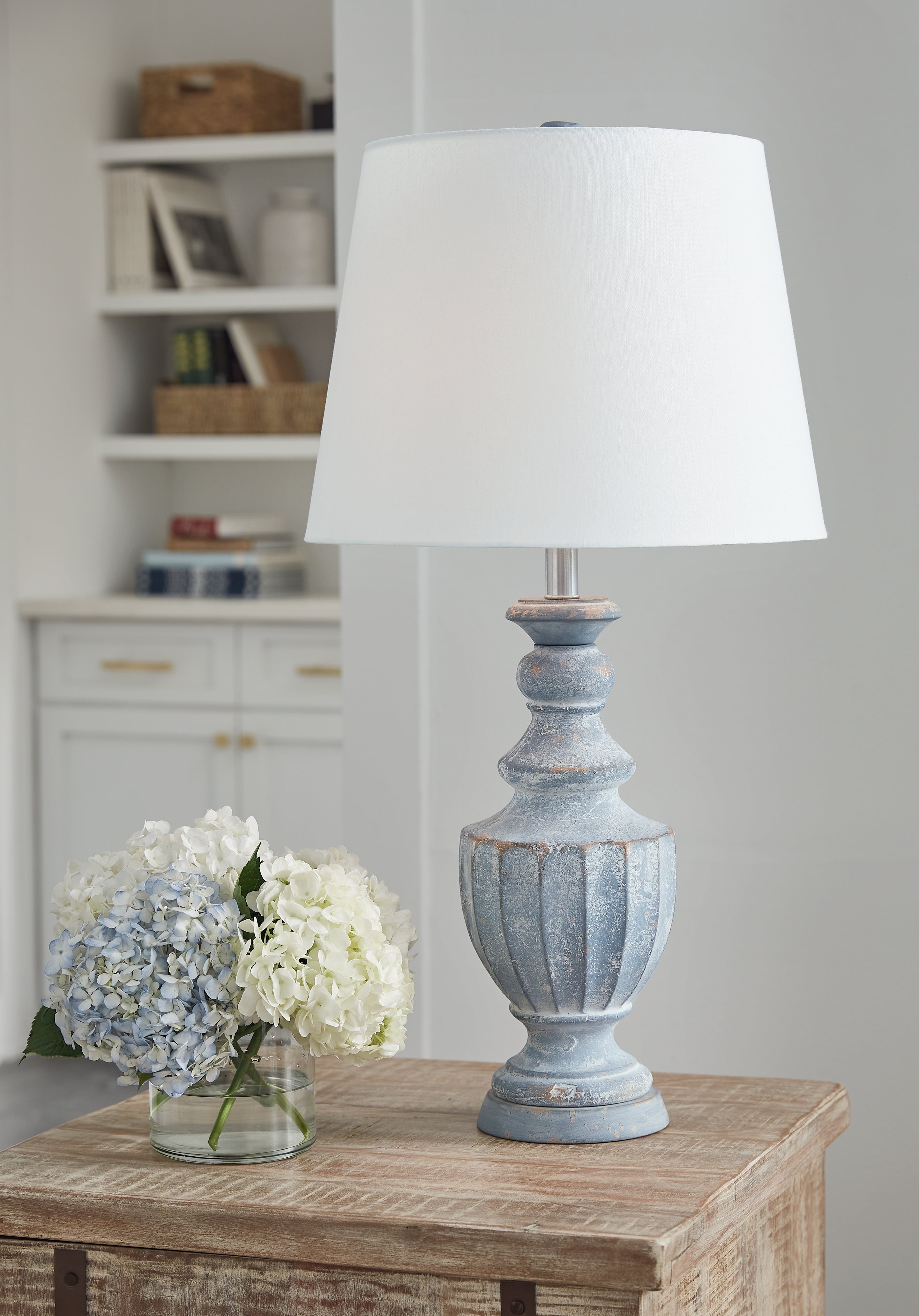 3 Brothers Decor - Ashley Furniture - Cylerick Lighting - Terracotta Table Lamp (1/CN) / Antique Blue - L235714