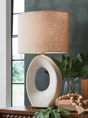 3 Brothers Decor - Ashley Furniture - Trentlen Lighting - Paper Table Lamp (1/CN) / Cream/Gold Finish - L235984