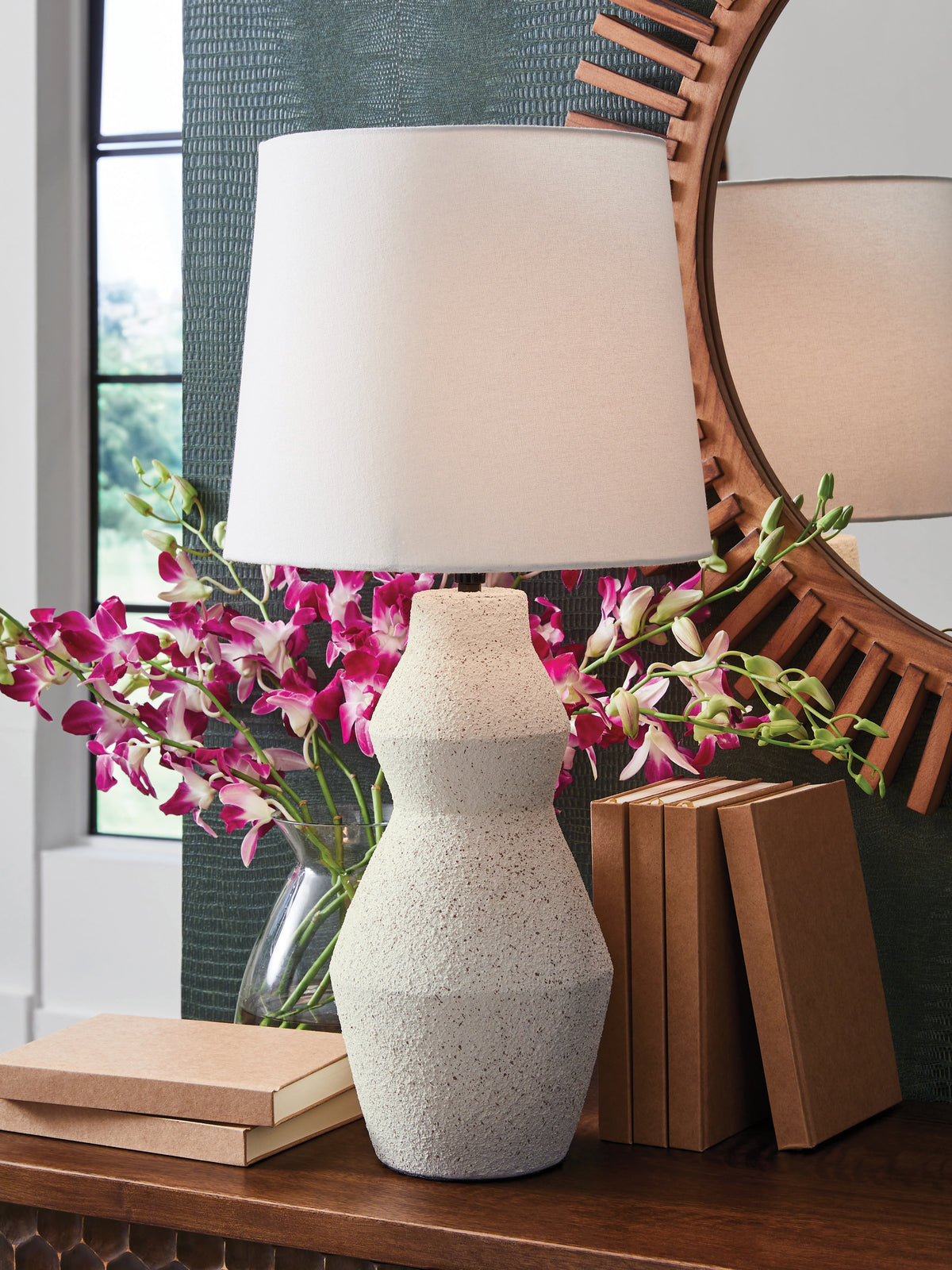 3 Brothers Decor - Ashley Furniture - Dawthorne Lighting - Paper Table Lamp (1/CN) / Cream - L236034