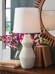 3 Brothers Decor - Ashley Furniture - Dawthorne Lighting - Paper Table Lamp (1/CN) / Cream - L236034