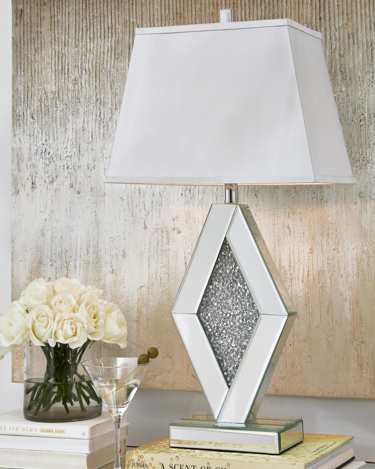 3 Brothers Decor - Ashley Furniture - Prunella Lighting - Mirror Table Lamp (1/CN) / Silver Finish - L429034