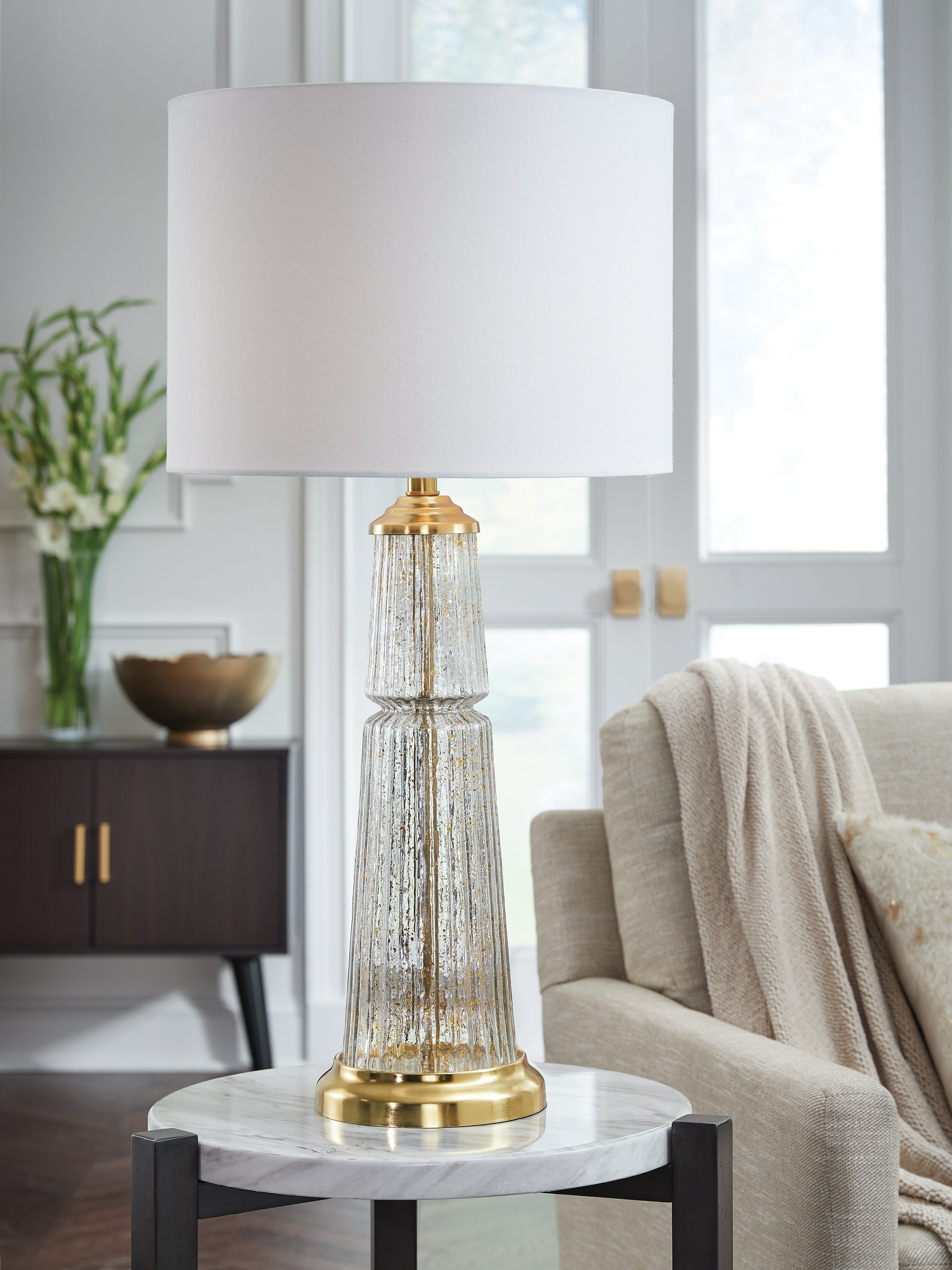 3 Brothers Decor - Ashley Furniture - Bakersboro Lighting - Glass Table Lamp (1/CN) / Clear/Gold Finish - L430884