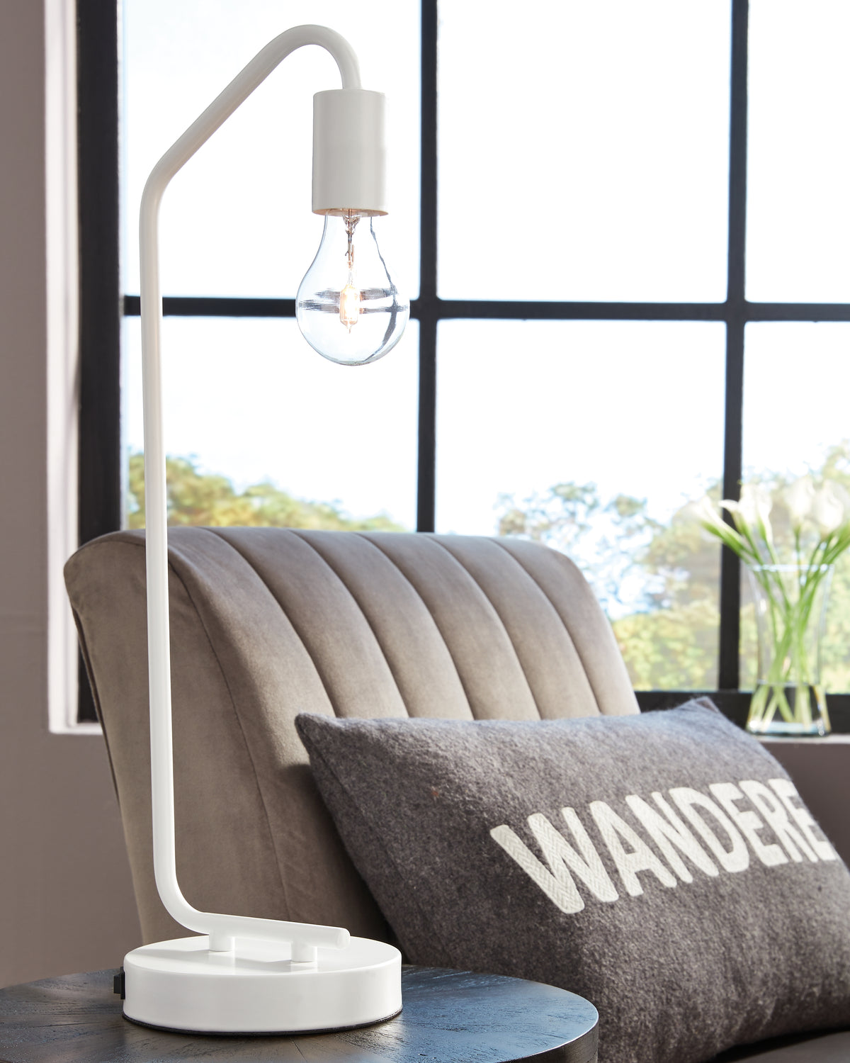 3 Brothers Decor - Ashley Furniture - Covybend Lighting - Metal Desk Lamp (1/CN) / White - L734322