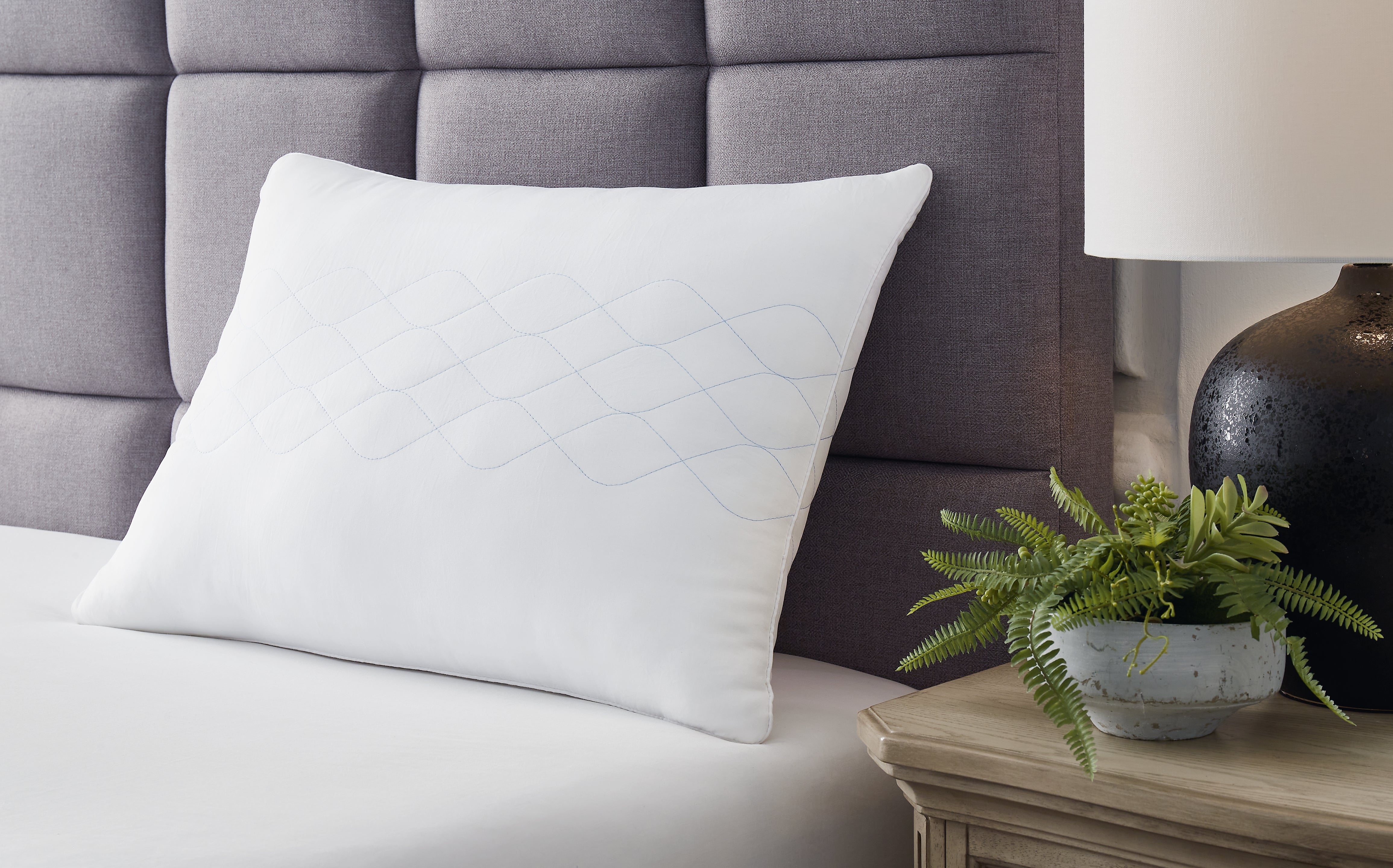 3 Brothers Decor - Ashley Furniture - Zephyr 2.0 Pillows - Huggable Comfort Pillow (4/CS) / White - M52111
