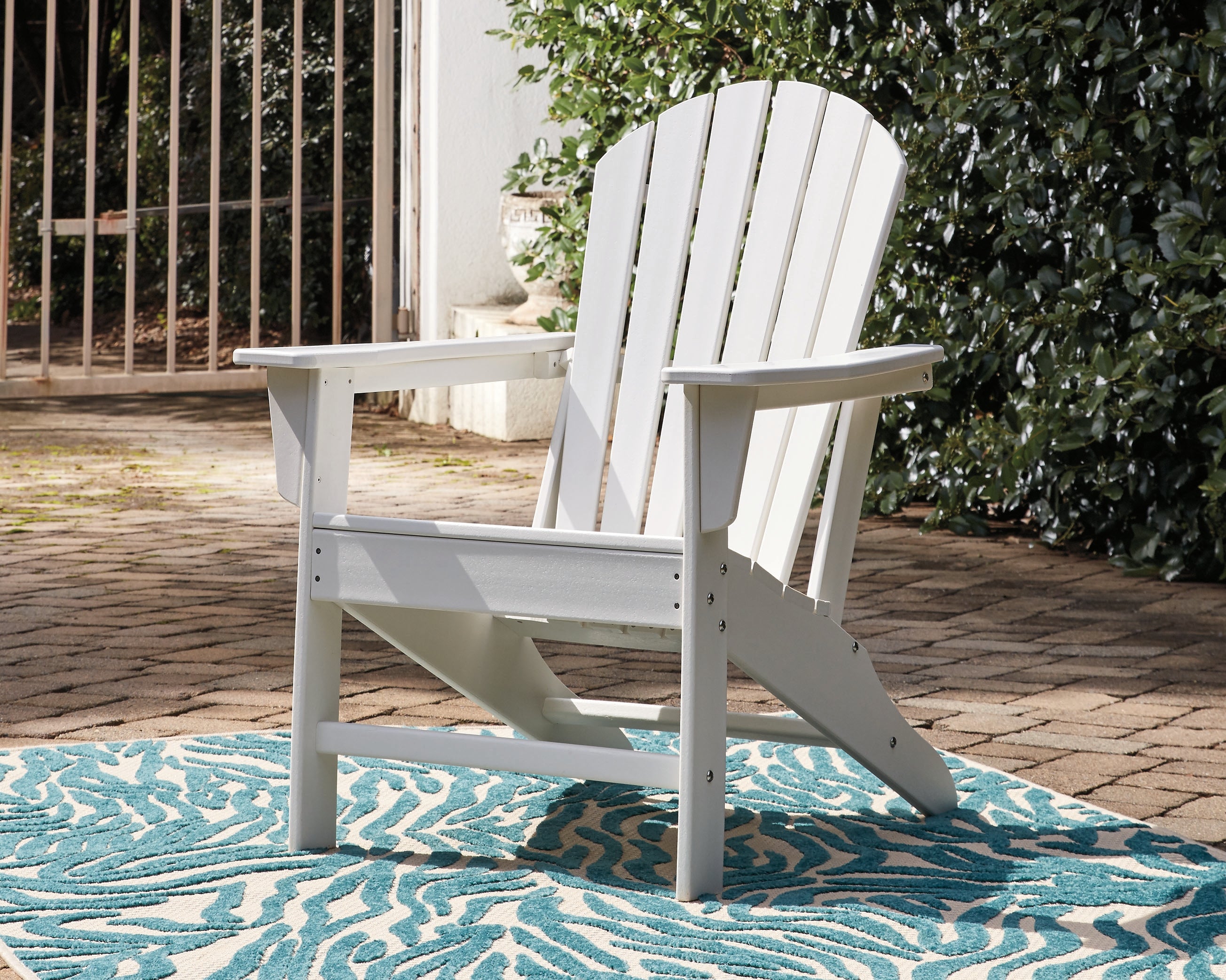 3 Brothers Decor - Ashley Furniture - Sundown Treasure Outdoor - Adirondack Chair / White - P011-898