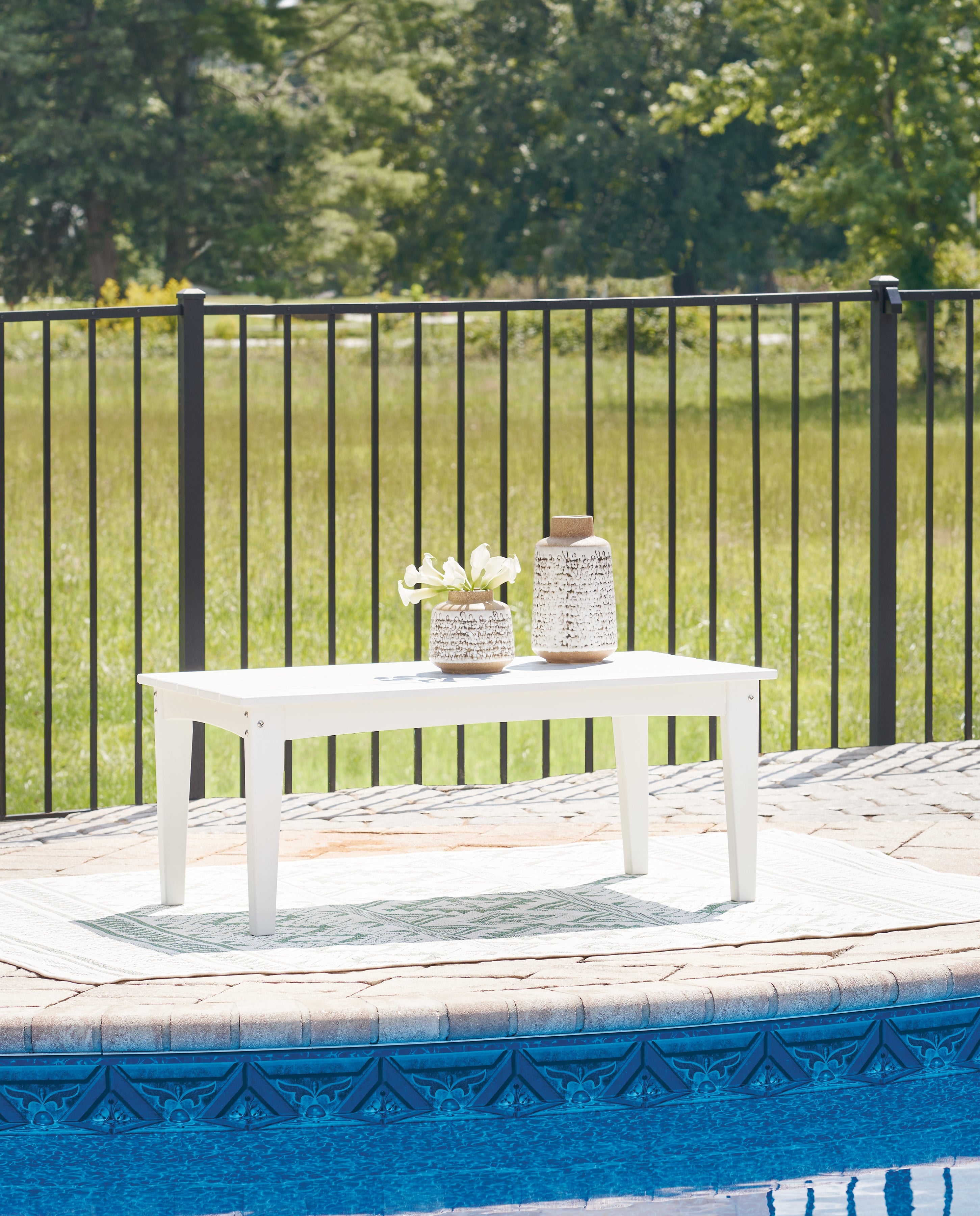 3 Brothers Decor - Ashley Furniture - Hyland wave Outdoor - Rectangular Cocktail Table / White - P111-701