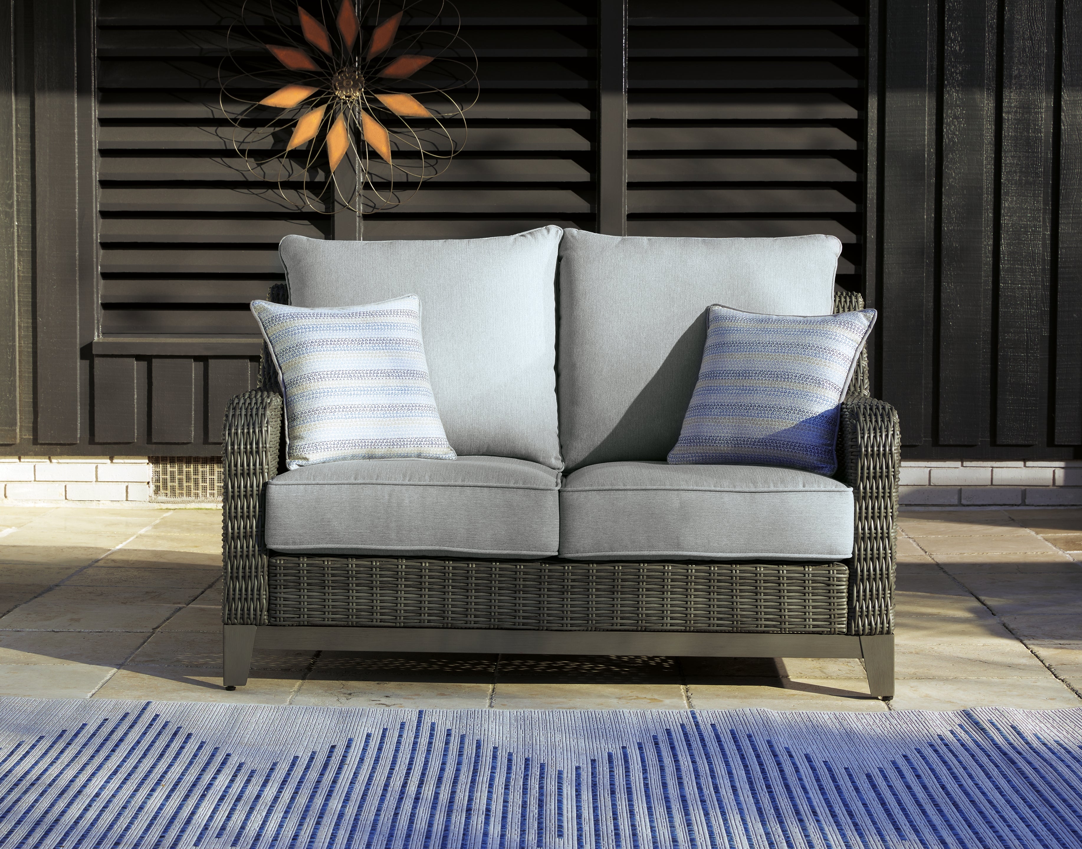 3 Brothers Decor - Ashley Furniture - Elite Park Outdoor - Loveseat w/Cushion / Gray - P518-835