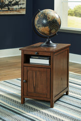 3 Brothers Decor - Ashley Furniture - Treytown Chairside End Table - Chair Side End Table / Brown - T300-117
