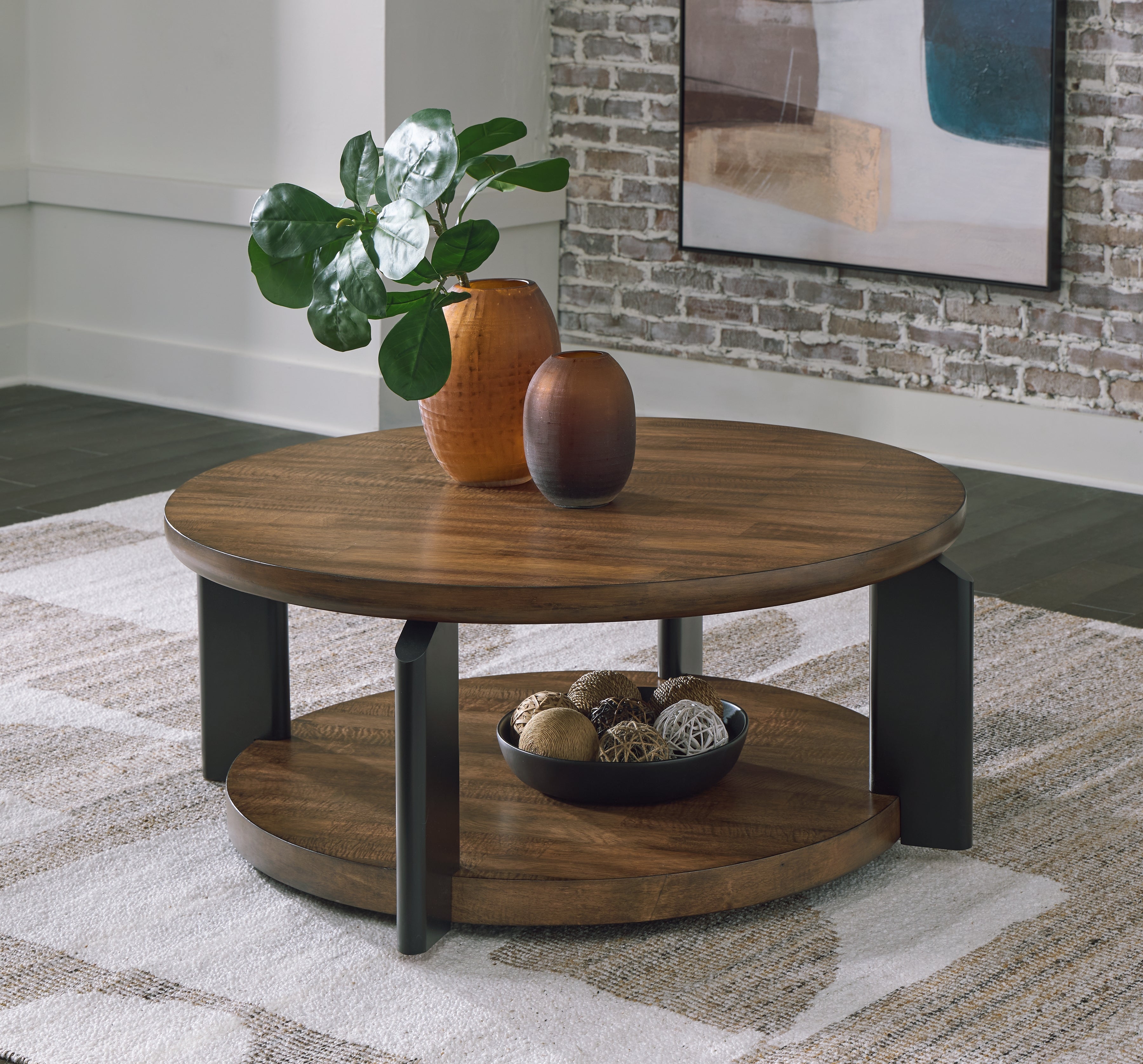 3 Brothers Decor - Ashley Furniture - Kraeburn Coffee Table - Round Cocktail Table / Brown/Black - T624-8