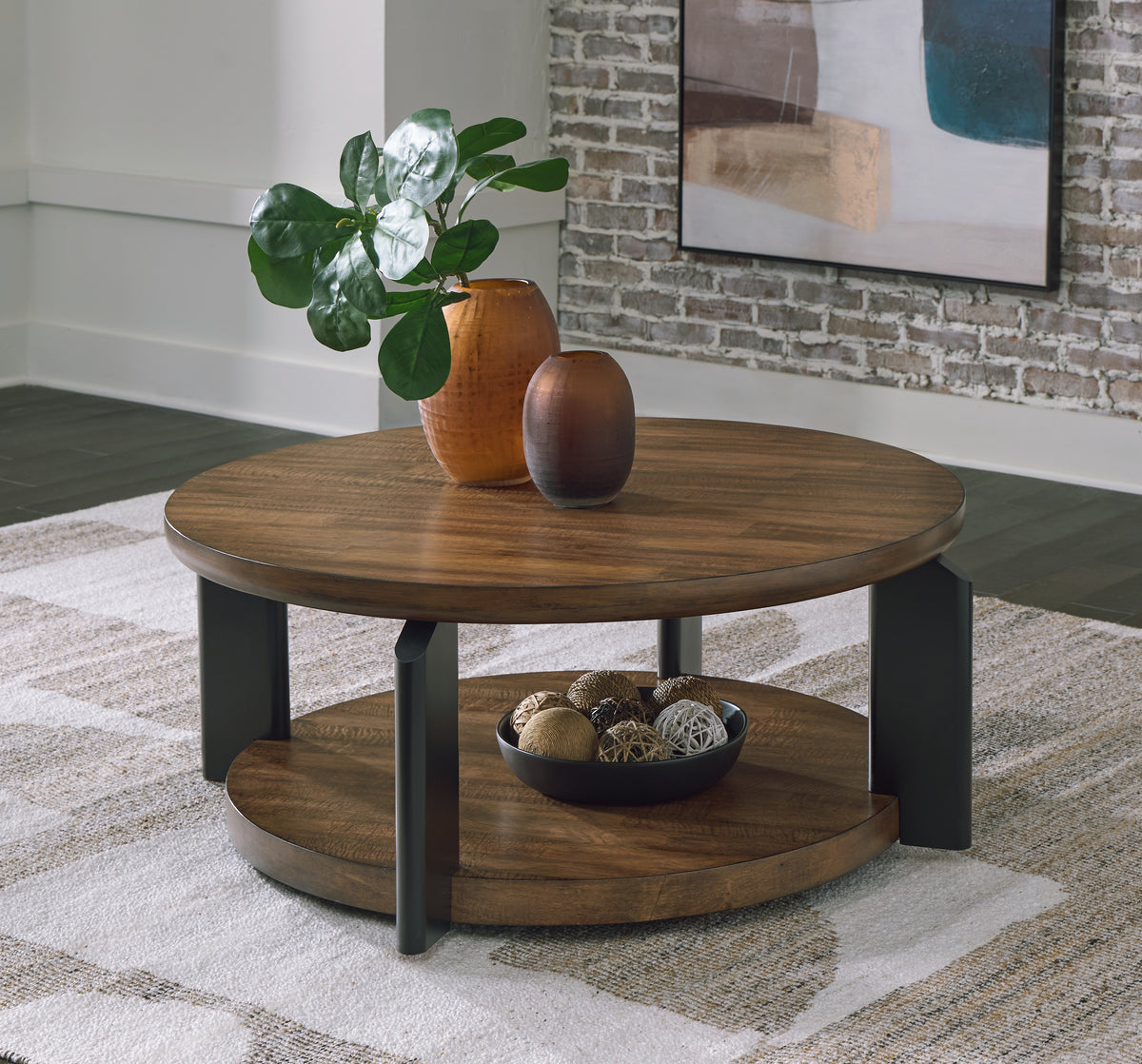 3 Brothers Decor - Ashley Furniture - Kraeburn Coffee Table - Round Cocktail Table / Brown/Black - T624-8