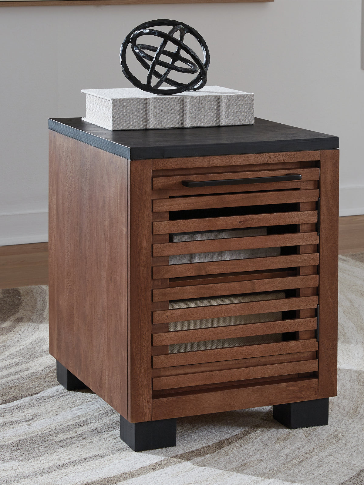 3 Brothers Decor - Ashley Furniture - Kallari Chairside End Table - Chair Side End Table / Warm Brown/Black - T737-7