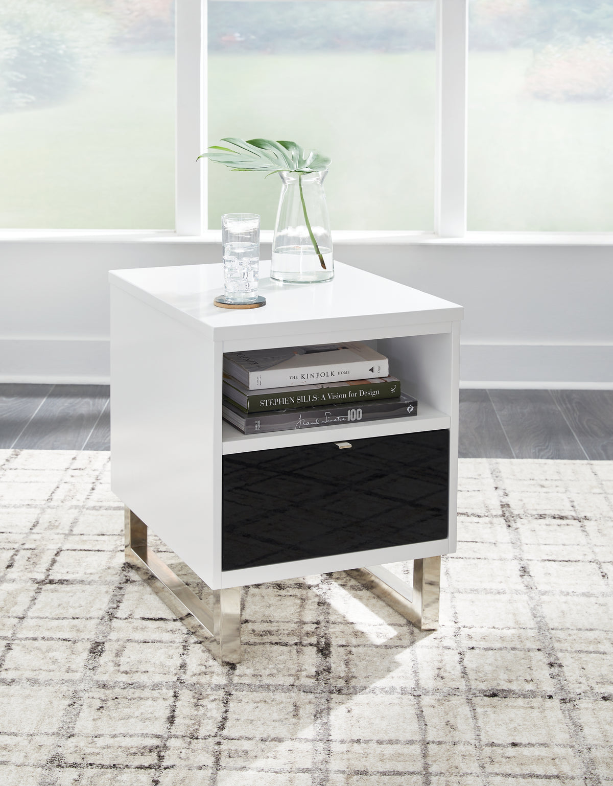 3 Brothers Decor - Ashley Furniture - Gardoni Chairside End Table - Chair Side End Table / White/Black - T756-7