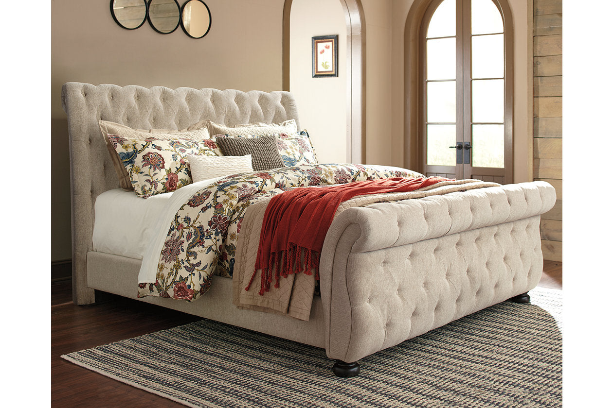 Willenburg Bedroom - Tampa Furniture Outlet