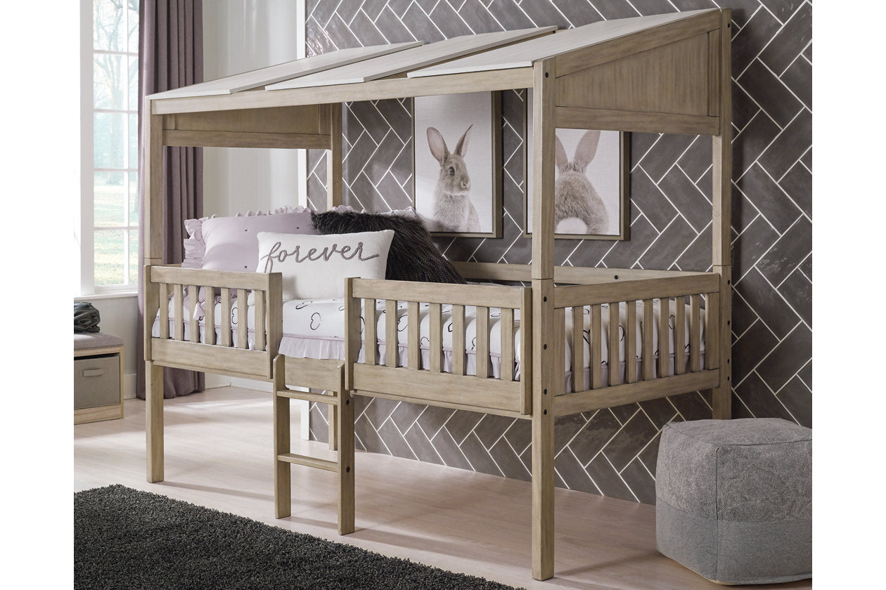 Wrenalyn Bedroom - Tampa Furniture Outlet