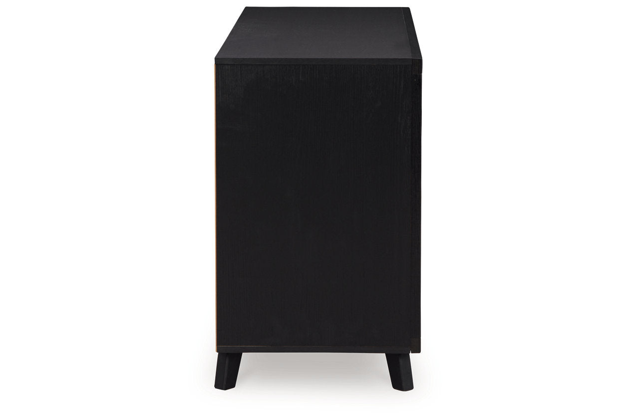 Danziar Dresser - Tampa Furniture Outlet