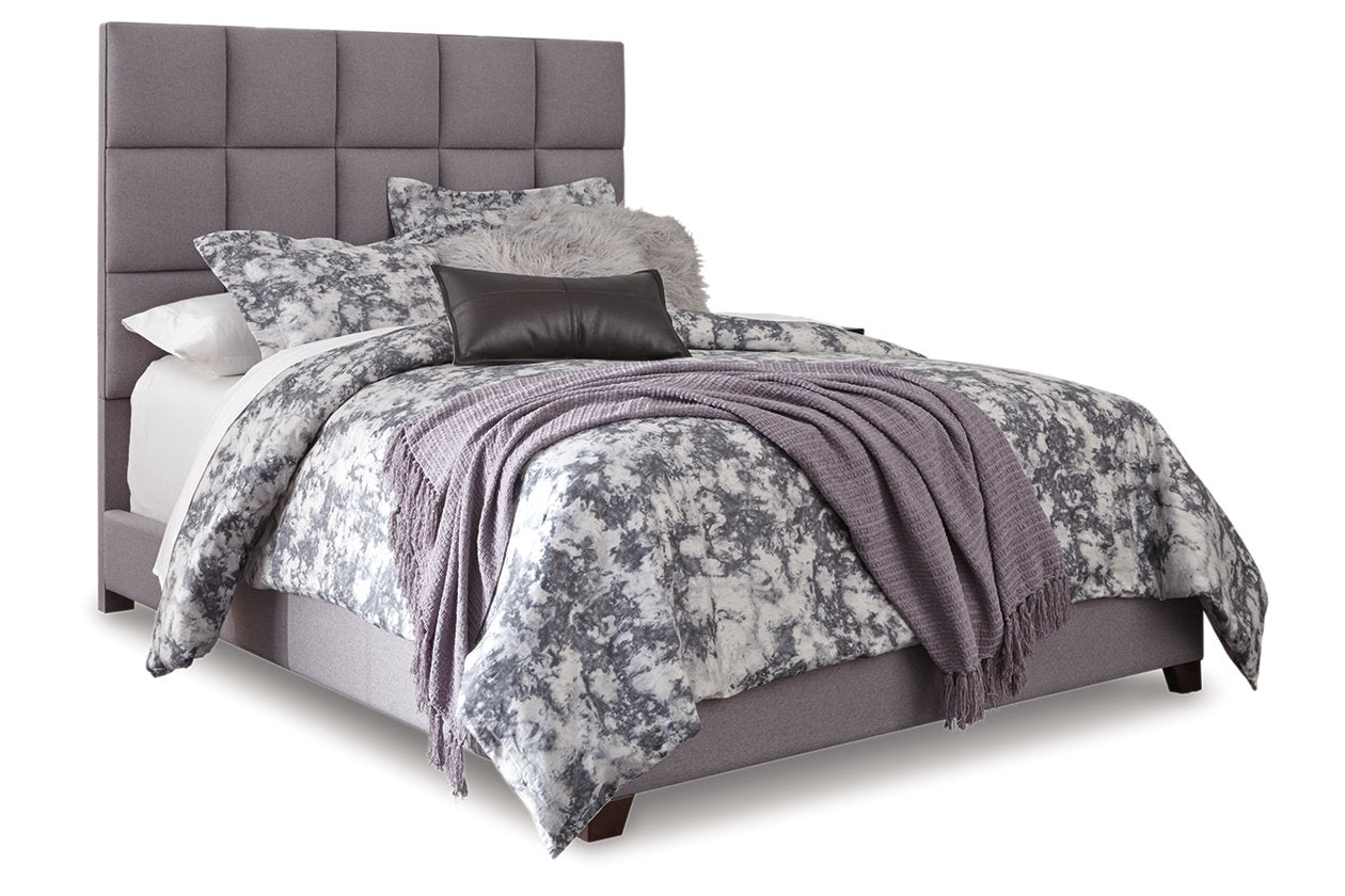 Dolante Bedroom - Tampa Furniture Outlet