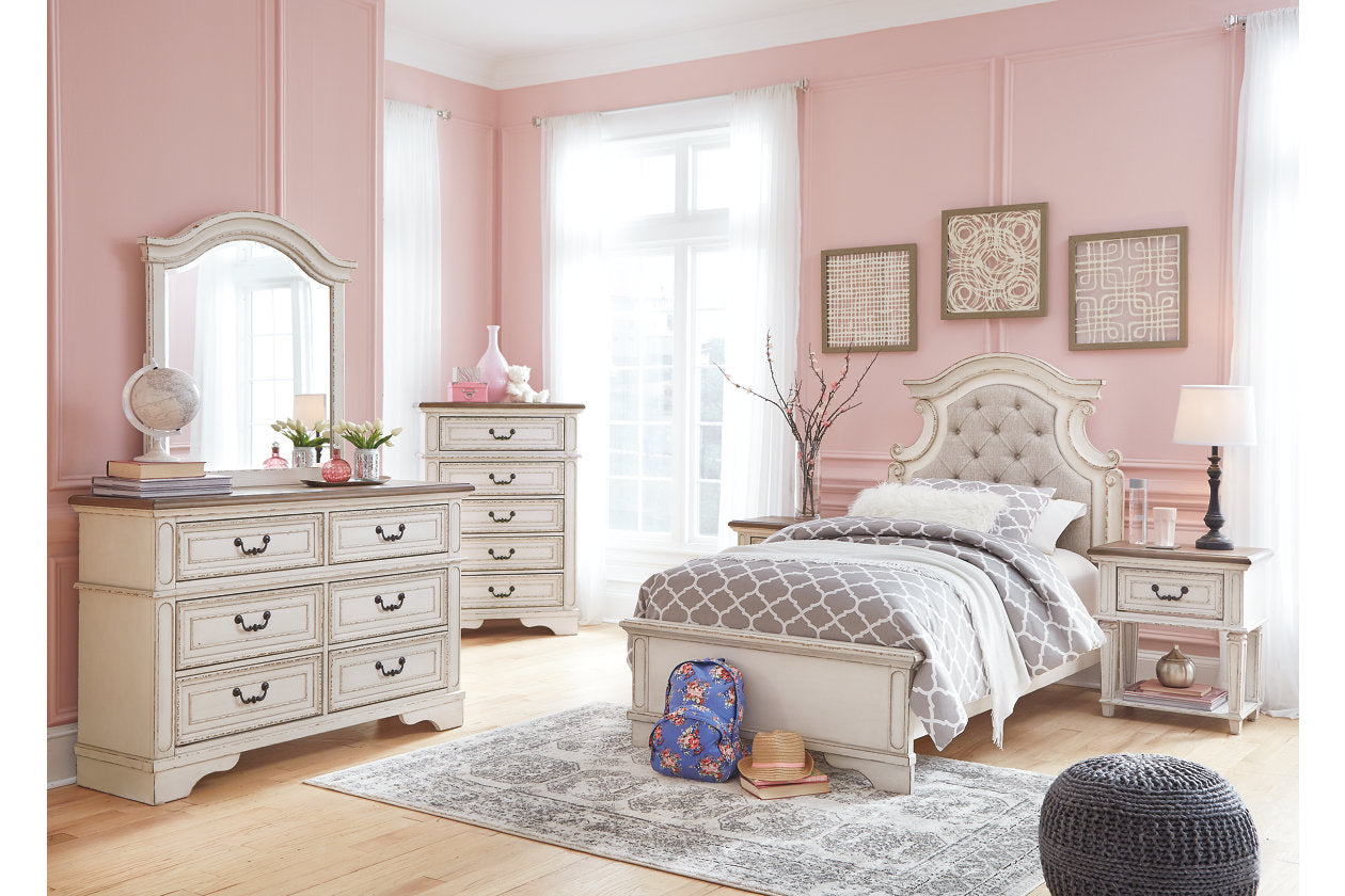 Realyn Bedroom - Tampa Furniture Outlet