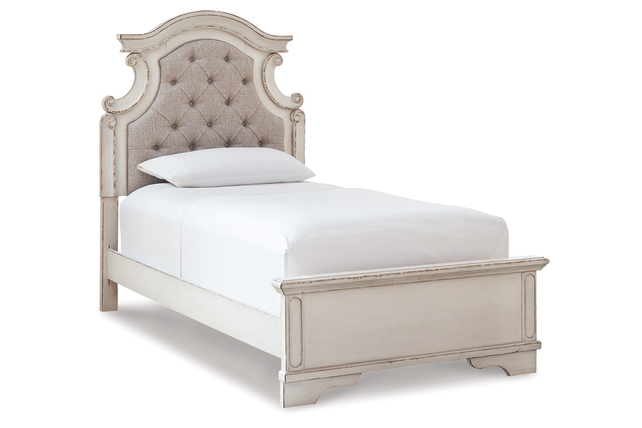 Realyn Bedroom - Tampa Furniture Outlet