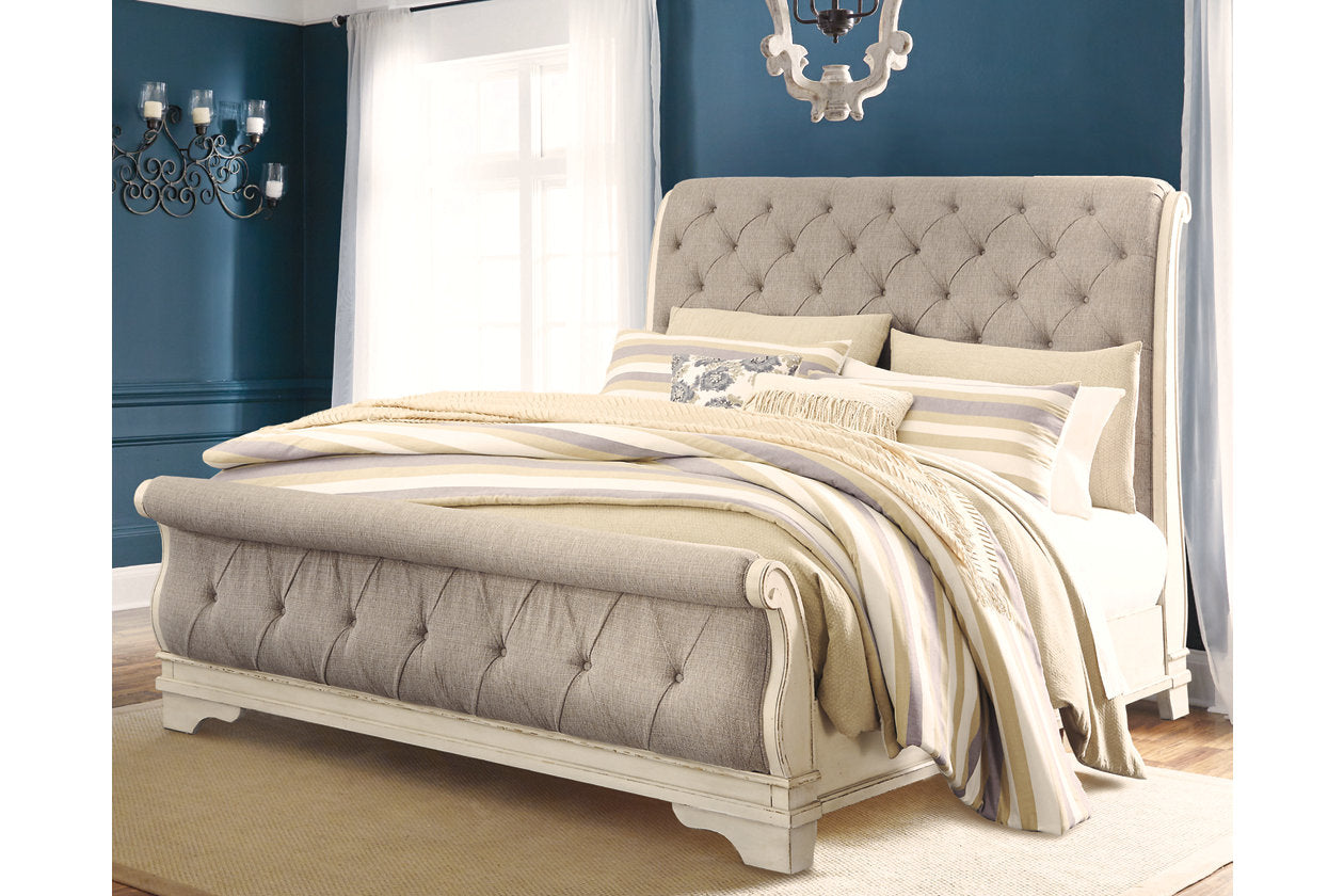 Realyn Bedroom - Tampa Furniture Outlet