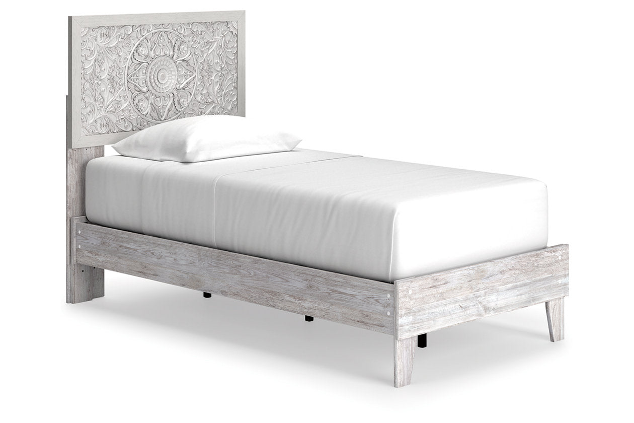 Paxberry Bedroom - Tampa Furniture Outlet